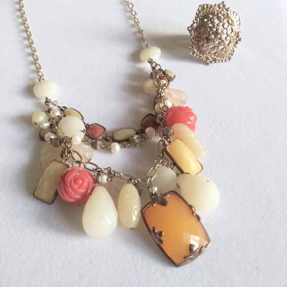 4 Strand Multi Shape choker - Picture 5 of 8